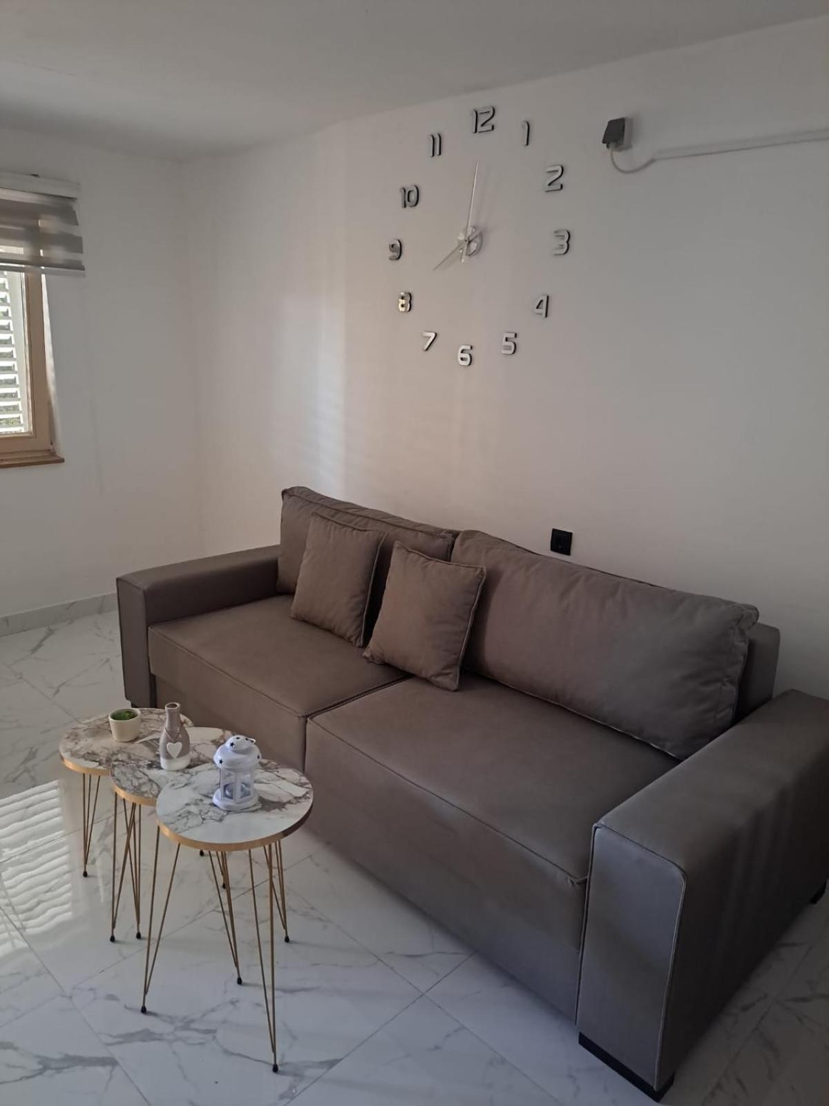 Apartment Ana