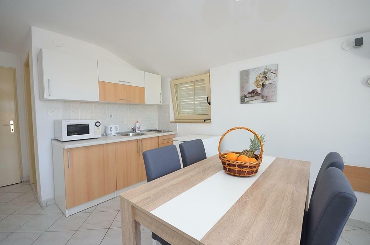 Apartment Ana