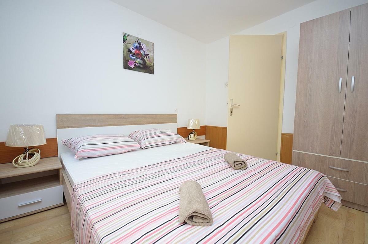 Apartment Ana *