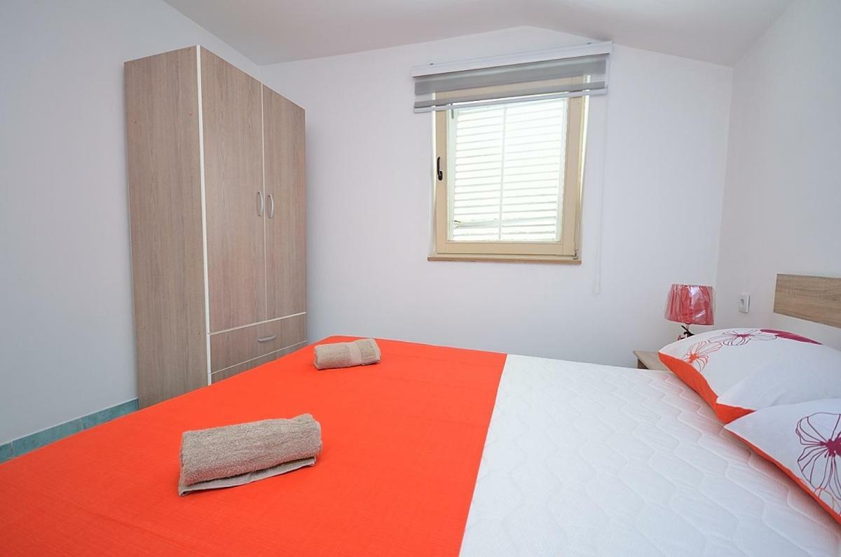 Ana Apartment *